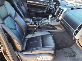 2017 PORSCHE CAYENNE SUV