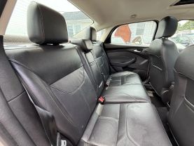 2015 FORD FOCUS