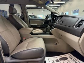 2016 KIA SEDONA