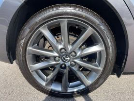 2018 MAZDA MAZDA3 HATCHBACK 4-CYL, SKYACTIV-G, 2.5L TOURING HATCHBACK 4D - Gesner Auto Inc in Taunton, MA, 41.88613, -71.14527