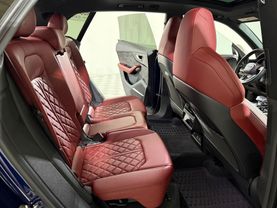 2022 AUDI SQ8