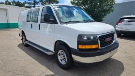 2022 Gmc Savana 2500 Cargo - Image 3