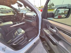 2019 RAM 1500 CREW CAB