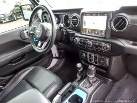 -2022 Jeep Wrangler Unlimited 4xe - Image 20