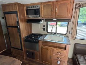 2017 KEYSTONE RV SPRINGDALE SUMMERLAND RV - 2600TB at T&T Repairables - used car dealership in Spencer, Indiana.