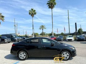 2021 Nissan Versa - Image 4