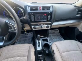 2019 Subaru Outback 2.5i Wagon 4d - Image 11