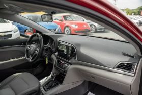 2017 HYUNDAI ELANTRA SEDAN 4-CYL, 2.0 LITER SE SEDAN 4D