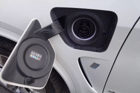 2018 BMW X5 SUV 4-CYL, HYBRID, TT, 2.0L XDRIVE40E IPERFORMANCE SPORT UTILITY 4D