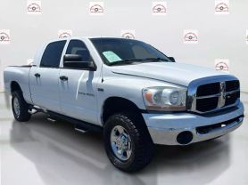 2006 DODGE RAM 1500 MEGA CAB PICKUP V8, HEMI, 5.7 LITER SLT PICKUP 4D 6 1/4 FT