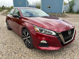 2022 NISSAN ALTIMA SEDAN 4-CYL, 2.5 LITER 2.5 SR SEDAN 4D at T&T Repairables - used car dealership in Spencer, Indiana.