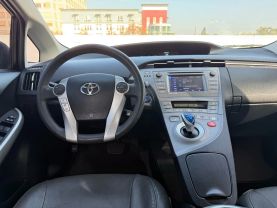 2013 TOYOTA PRIUS HATCHBACK 4-CYL, HYBRID, 1.8 LITER ONE HATCHBACK 4D