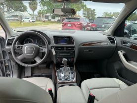 2011 AUDI Q5 SUV 4-CYL, TURBO, 2.0 LITER 2.0T QUATTRO PREMIUM SPORT UTILITY 4D