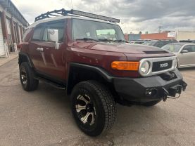 2010 TOYOTA FJ CRUISER SUV V6, 4.0 LITER SPORT UTILITY 2D