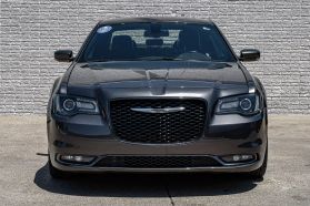 2016 CHRYSLER 300 SEDAN V6, 3.6 LITER 300S SEDAN 4D