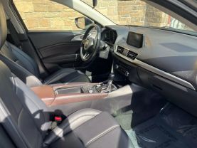 2018 MAZDA MAZDA3 HATCHBACK 4-CYL, SKYACTIV-G, 2.5L TOURING HATCHBACK 4D - Gesner Auto Inc in Taunton, MA, 41.88613, -71.14527