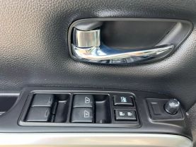 2018 Nissan Titan Xd Crew Cab Sv Pickup 4d 6 1/2 Ft - Image 16