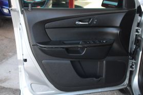 2012 Gmc Acadia - Image 18