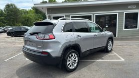 2019 Jeep Cherokee - Image 5