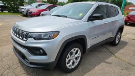 2024 Jeep Compass - Image 1