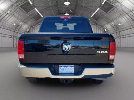 2022 RAM 1500 CLASSIC CREW CAB PICKUP