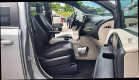 2019 Dodge Grand Caravan Passenger Sxt Minivan 4d - Image 26