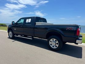 2015 FORD F350 SUPER DUTY CREW CAB PICKUP V8, TURBO DIESEL, 6.7L LARIAT PICKUP 4D 8 FT