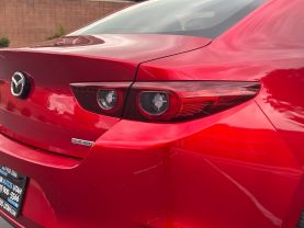 2022 MAZDA MAZDA3 SEDAN 4-CYL, SKYACTIV-G, 2.5 LITER PREMIUM SEDAN 4D