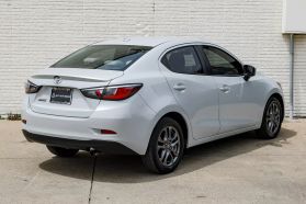 2019 TOYOTA YARIS SEDAN 4-CYL, 1.5 LITER LE SEDAN 4D