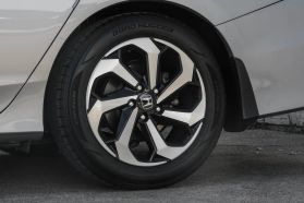 2017 Honda Accord - Image 60