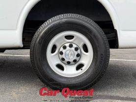 2018 Chevrolet Express 2500 Cargo - Image 25