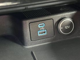 2021 FORD ESCAPE SUV 4-CYL, HYBRID, 2.5 LITER SE HYBRID SPORT UTILITY 4D