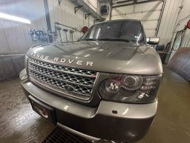 2011 Land Rover Range Rover - Image 19