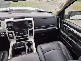 2016 RAM 1500 CREW CAB