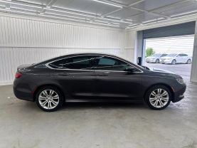 2016 CHRYSLER 200