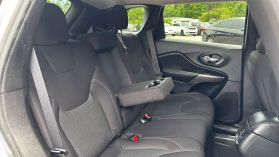 2019 Jeep Cherokee - Image 21