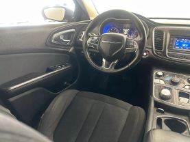 2016 CHRYSLER 200