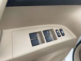 2009 Toyota Highlander - Image 16