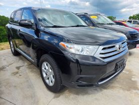 2011 TOYOTA HIGHLANDER SUV 4-CYL, 2.7 LITER SPORT UTILITY 4D
