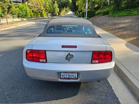 2005 FORD MUSTANG DELUXE CONVERTIBLE 2D