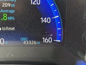 2022 TOYOTA COROLLA CROSS SUV 4-CYL, 2.0 LITER XLE SPORT UTILITY 4D at T&T Repairables - used car dealership in Spencer, Indiana.