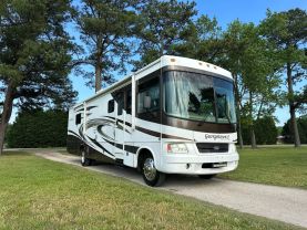 Used 2007 GEORGETOWN BY FOREST RIVER GEORGETOWN XL - - 370TS - LA Auto Star located in Virginia Beach, VA