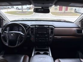 2017 NISSAN TITAN CREW CAB