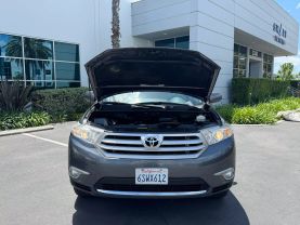 2012 TOYOTA HIGHLANDER SUV 4-CYL, 2.7 LITER SPORT UTILITY 4D