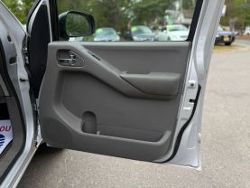 2012 NISSAN FRONTIER CREW CAB PICKUP V6, 4.0 LITER SV PICKUP 4D 5 FT