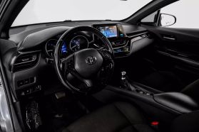2018 TOYOTA C-HR SUV 4-CYL, 2.0 LITER XLE PREMIUM SPORT UTILITY 4D