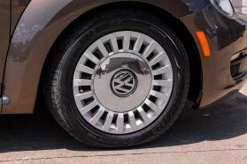 2014 VOLKSWAGEN BEETLE HATCHBACK 5-CYL, PZEV, 2.5 LITER 2.5L HATCHBACK 2D