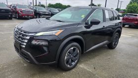 2024 Nissan Rogue - Image 3