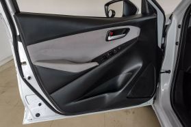 2019 TOYOTA YARIS SEDAN 4-CYL, 1.5 LITER LE SEDAN 4D