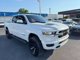 2019 RAM 1500 CREW CAB